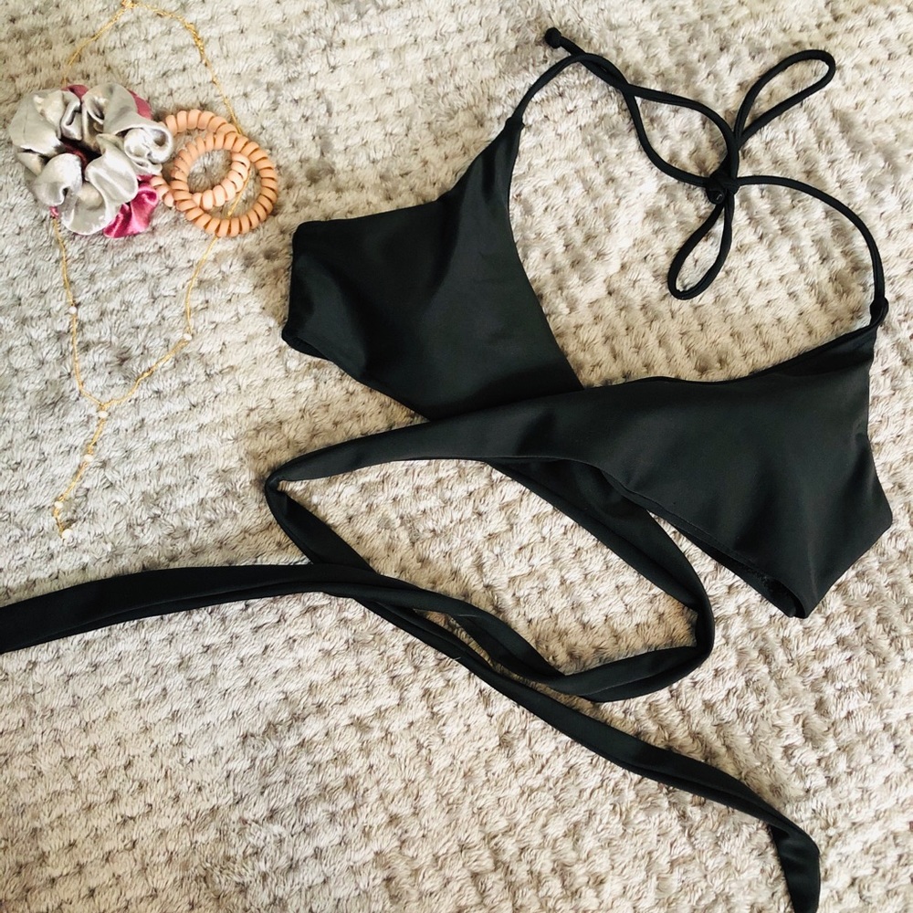 Black Wrap Around Bikini Top